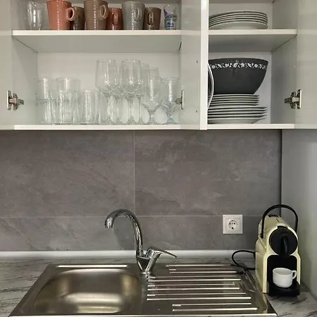 Precioso Apartamento Con Piscina En * Benidorm