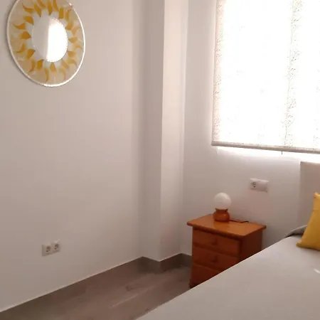Precioso Apartamento Con Piscina En * Benidorm