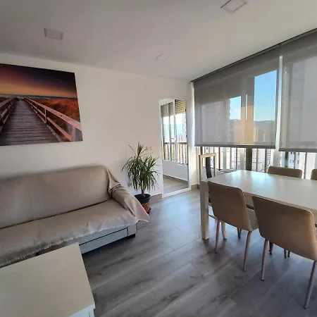 Precioso Apartamento Con Piscina En *